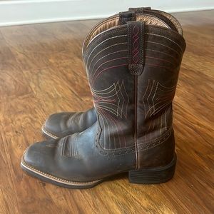 Mens Ariat boots. Good condition 9.5 EE